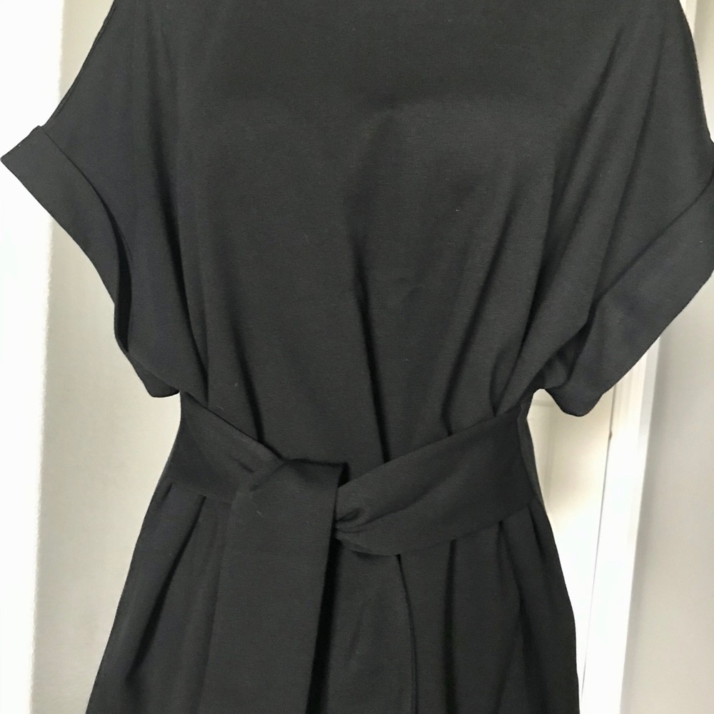 NWOT Back Express Top with a Tie